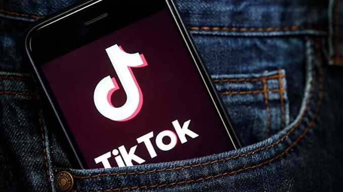 Нейробабушки требуют прекратить генерить их видео в Тик-Токе