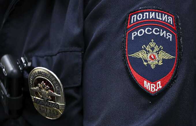 Мужчина случайно ранил помощника тренера на матче в Екатеринбурге