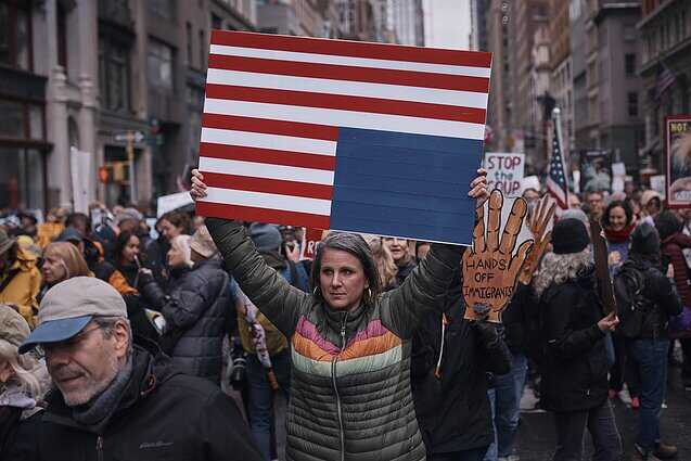 Америка протестует: власти блокируют работу медиа на акциях против Трампа